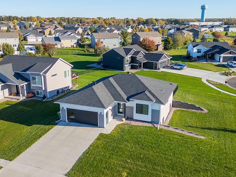 2411 Larkspur Ridge Dr photo 2