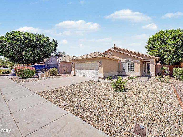 8160 W MARY ANN Drive photo 4