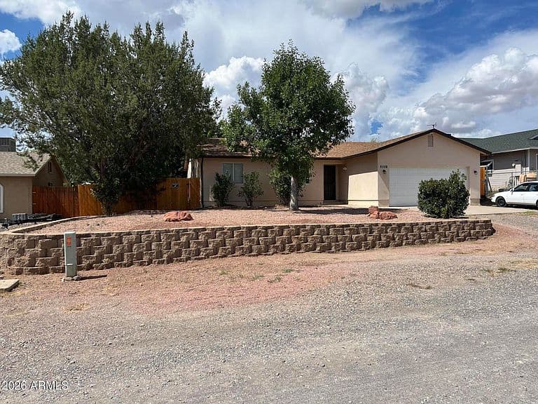 5680 N Debbie Lane photo 1