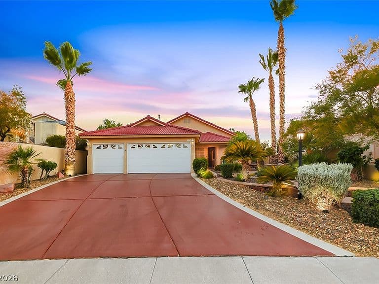 1138 Broken Hills Dr photo 3