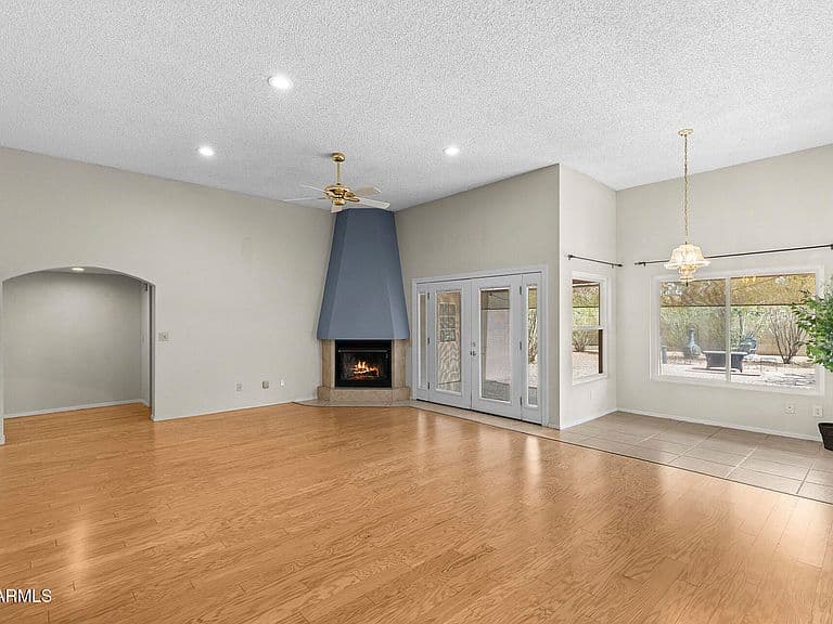 14435 N 44TH Drive photo 3