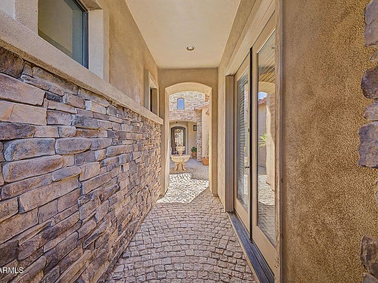 3238 E MOUNTAIN VILLAGE Circle photo 5
