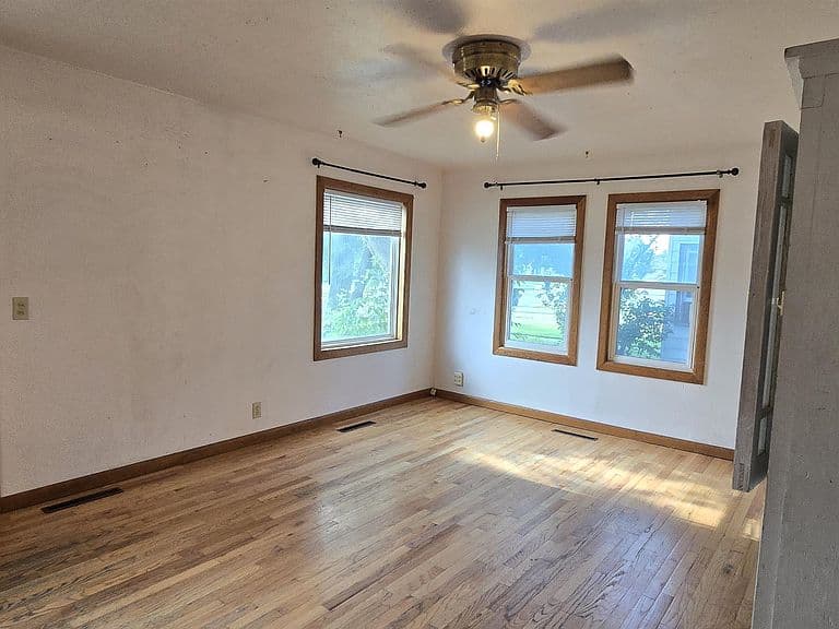 330 Idaho Ave photo 5