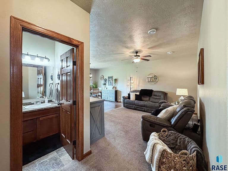 4409 W Townsley Pl photo 3