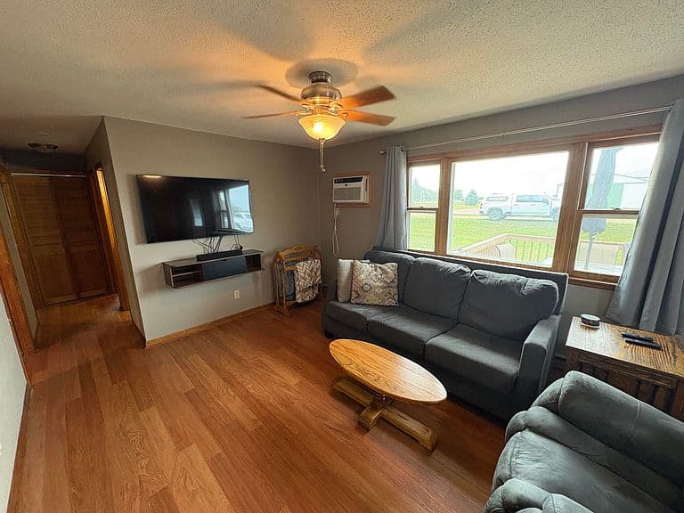517 58th Ave photo 5