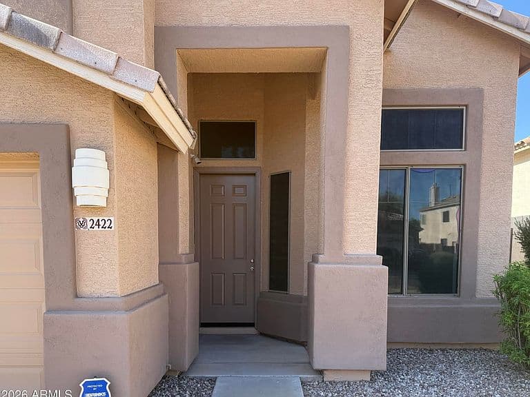 2422 W ELLIS Street photo 4