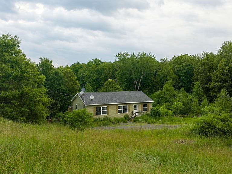 79 Keller Lane photo 2