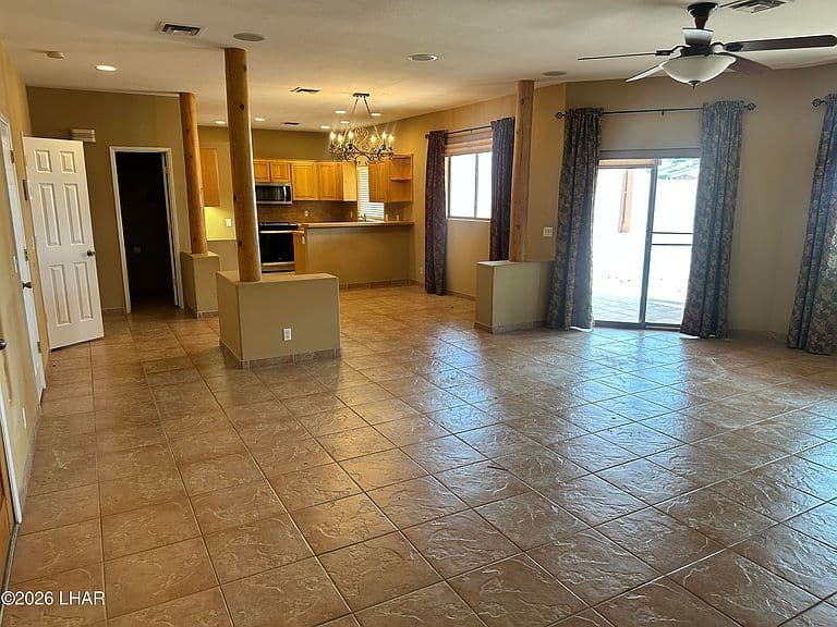 1330 Powell Dr photo 5