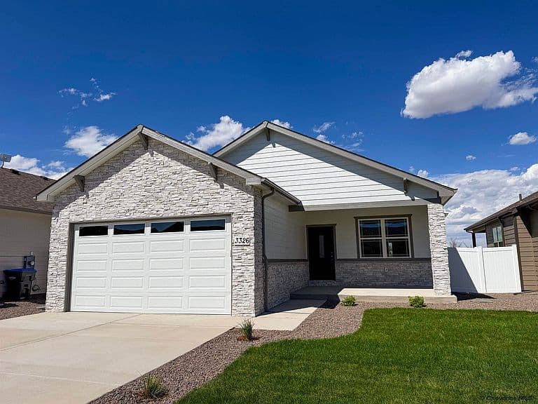 3326 Thomas Rd photo 1