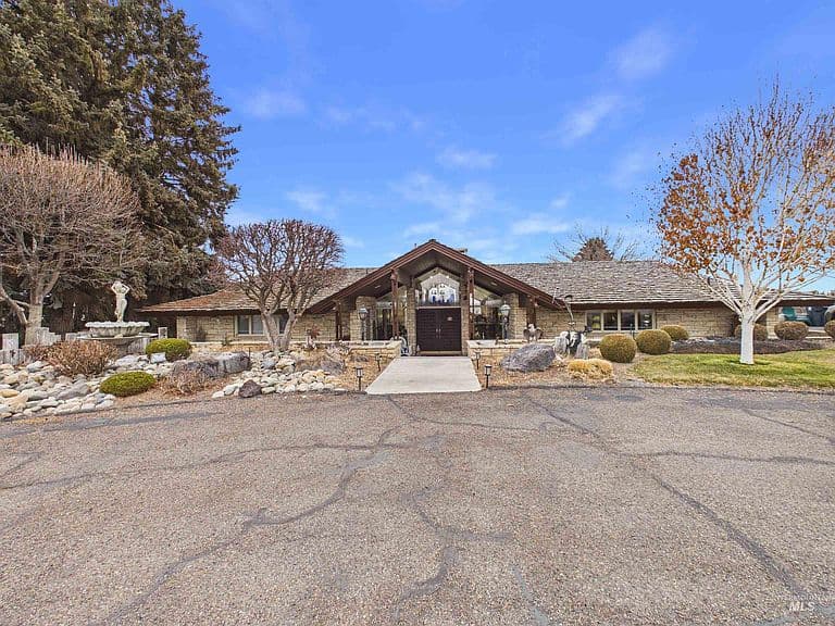35 Van Engelen Rd photo 1