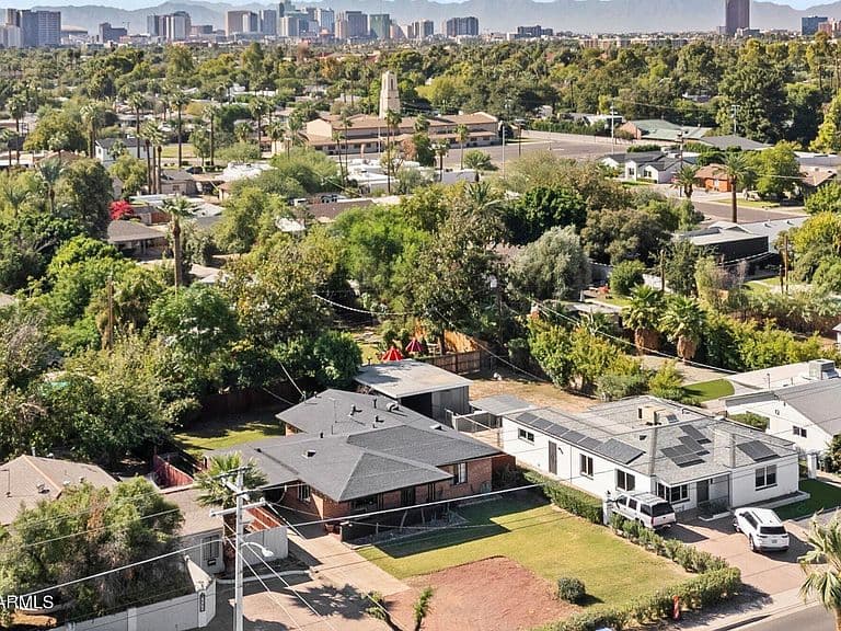 1405 E Osborn Rd photo 4