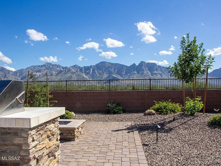 1254 E Paseo Arroyo Mayor photo 4