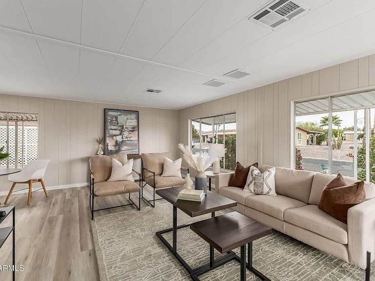 8244 E Desert Trl photo 1