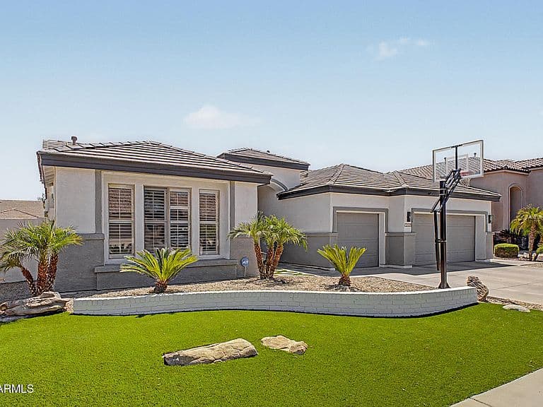 7247 W MELINDA Lane photo 4