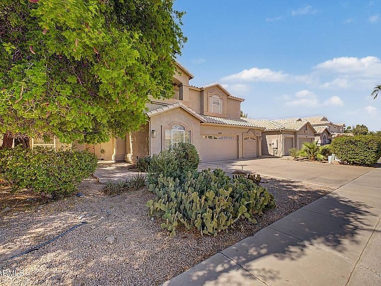 7496 S HAZELTON Lane photo 4