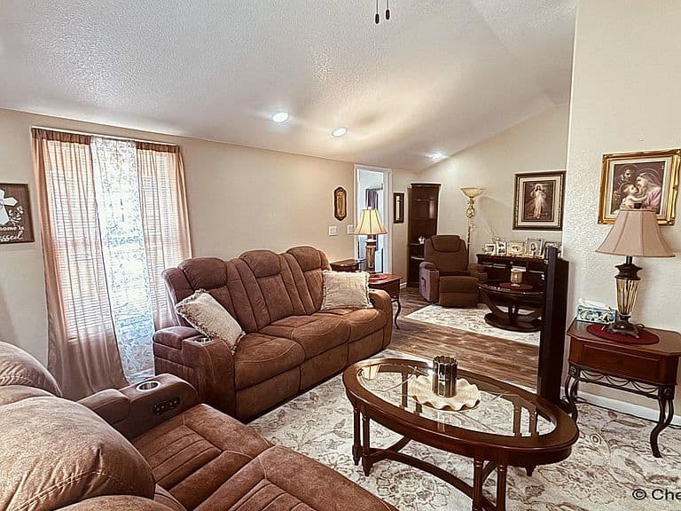 217 Avenue C photo 4