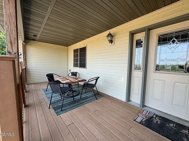 3651 Palomino Dr N photo 3