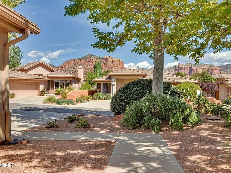 110 E BIGHORN Court photo 3