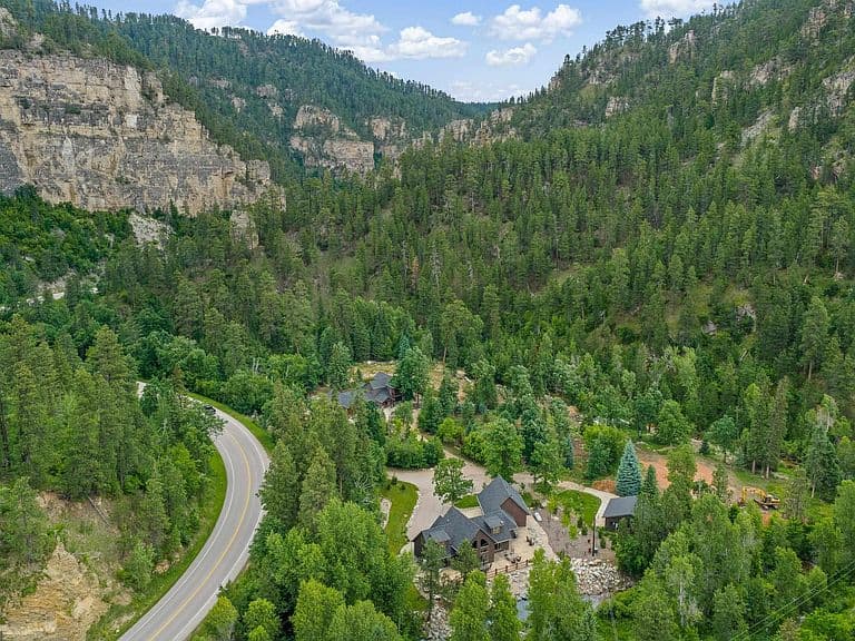 20522 Highway 14 photo 3