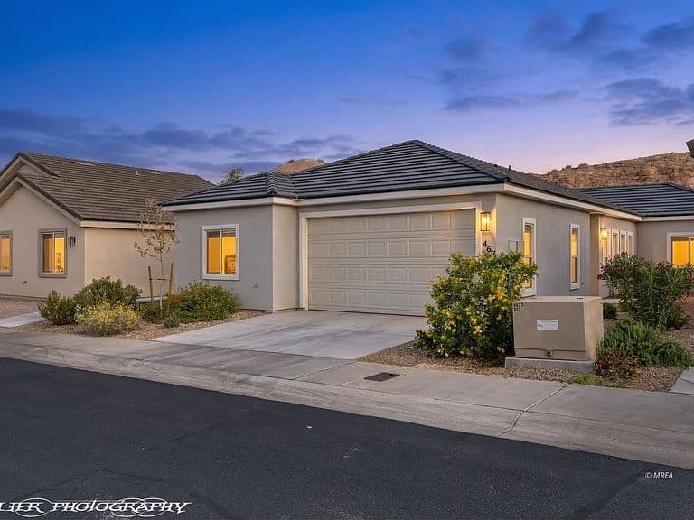 463 Palm Cove Ct photo 2