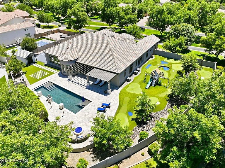 20190 E SUNSET Court photo 4