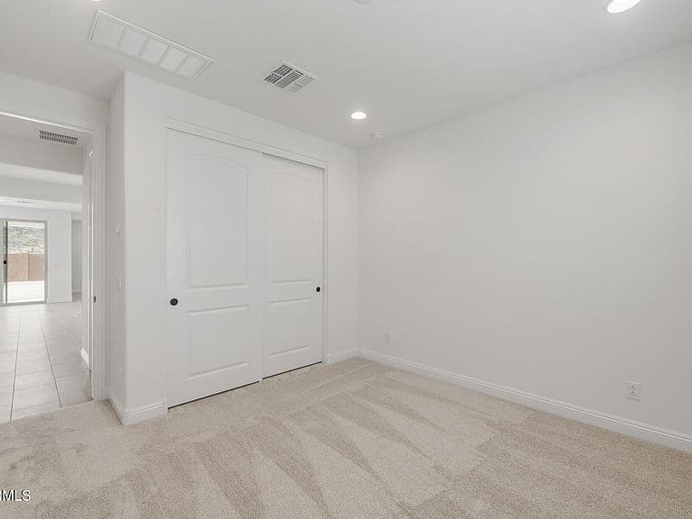 8050 W MEADOWLARK Way photo 2