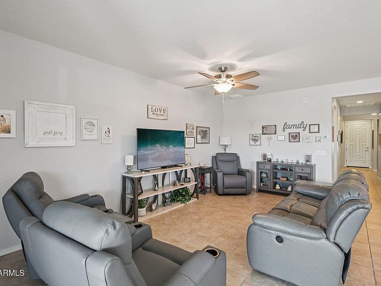 14341 W DAHLIA Drive photo 5