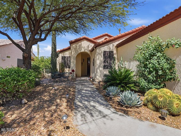 2682 S Falcon View Dr photo 3
