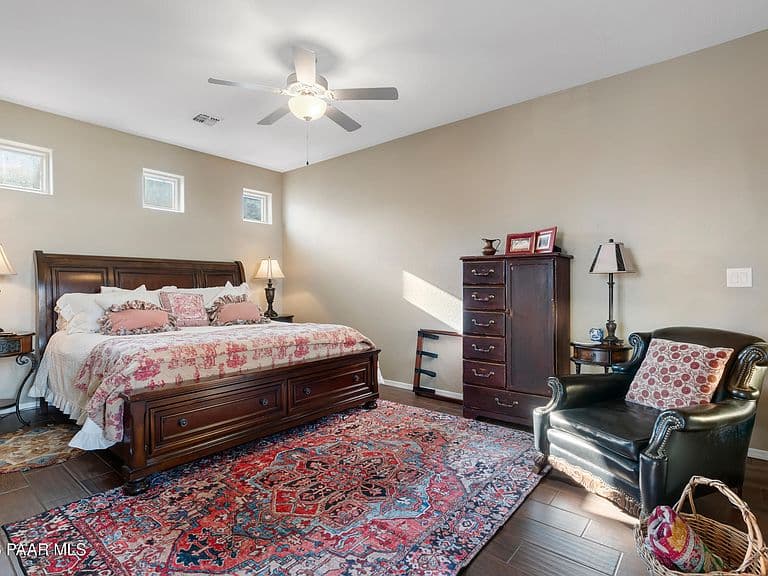 1202 N Stillness Dr photo 4