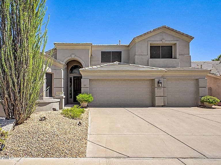 9737 E CELTIC Drive photo 1