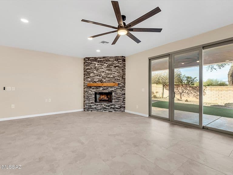 2851 N Placita Rancho Agave photo 3