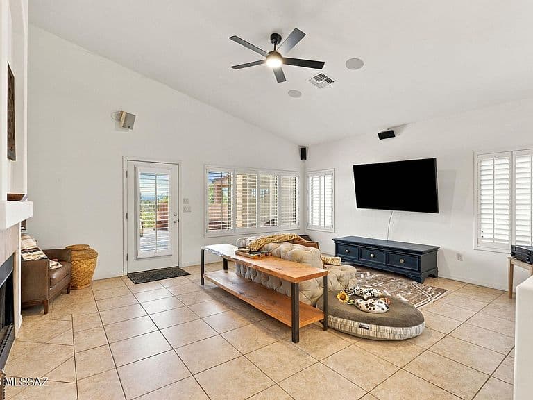 4894 N Louis River Way photo 5