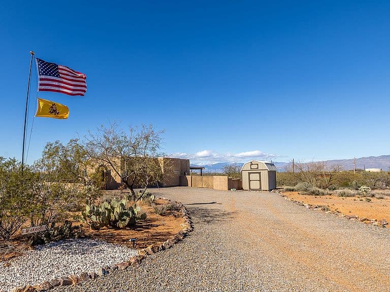 3081 E Wiley Ln photo 2