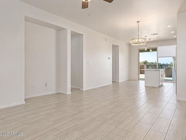 41899 W SAGEBRUSH Court photo 4