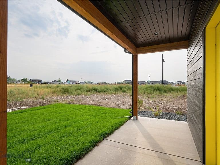 845 Accolade Loop photo 4