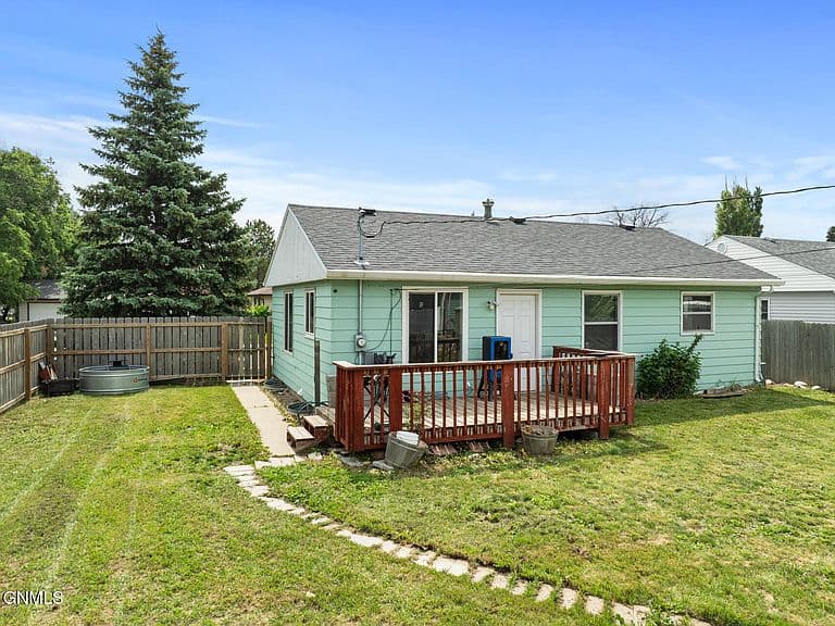 1925 8th Ave W photo 3
