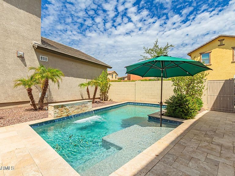 2369 N Riley Rd photo 2