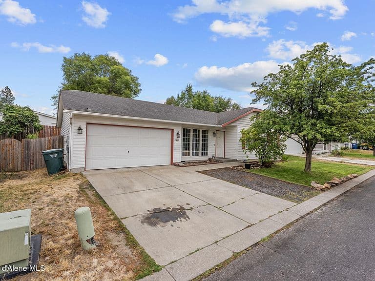 2800 N Wickiup Dr photo 2