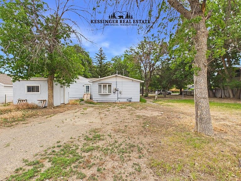 1525 19th St photo 2