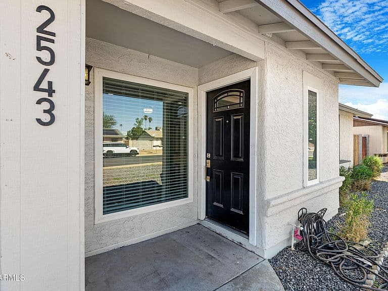 2543 E IMPALA Avenue photo 3
