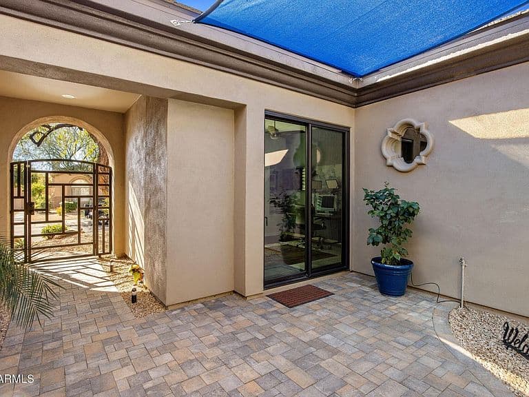 7692 E Whistling Wind Way photo 5