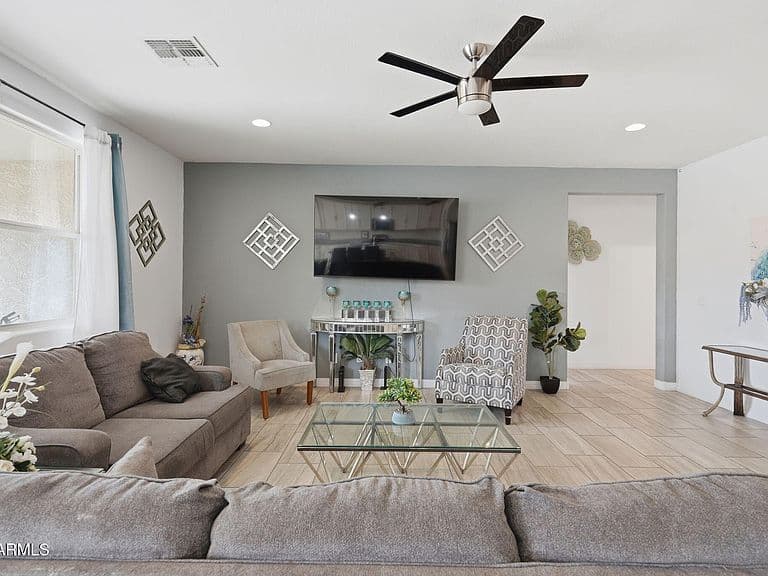 4515 W PEARCE Road photo 4