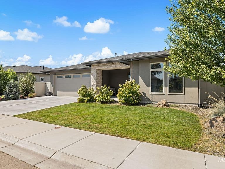 2319 S Steichen Way photo 2