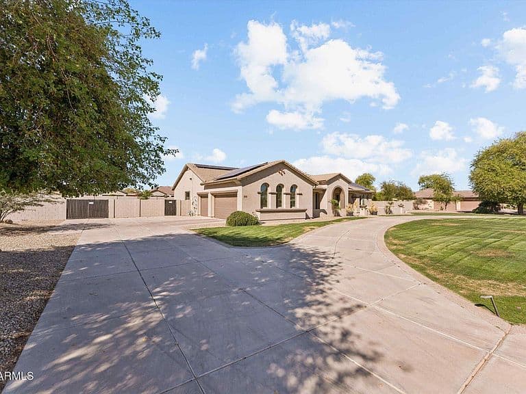 14554 W DESERT COVE Road photo 4