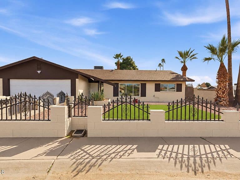 4813 W HAYWARD Avenue photo 1