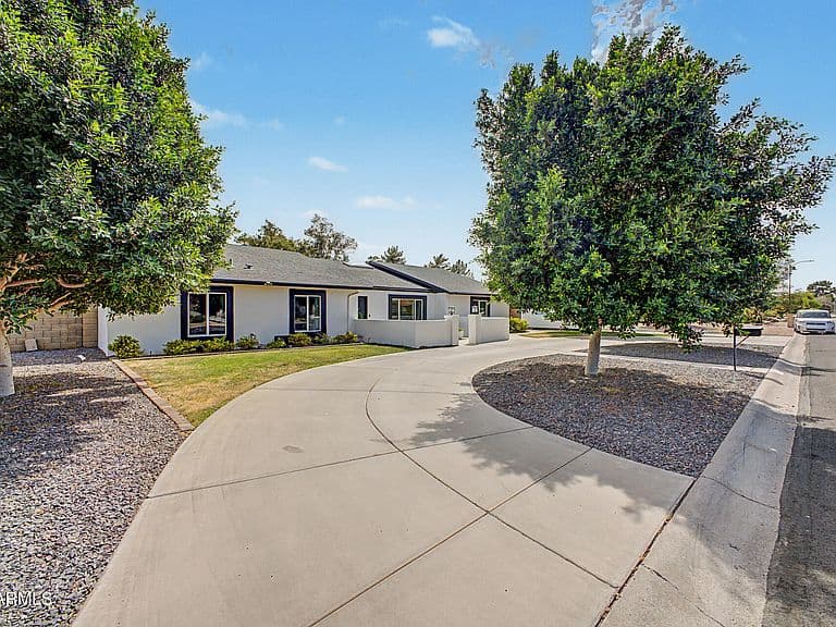 6125 E ASTER Drive photo 2