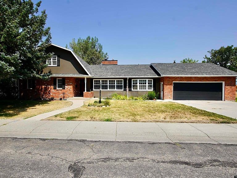 1110 Bella Vista Dr photo 1