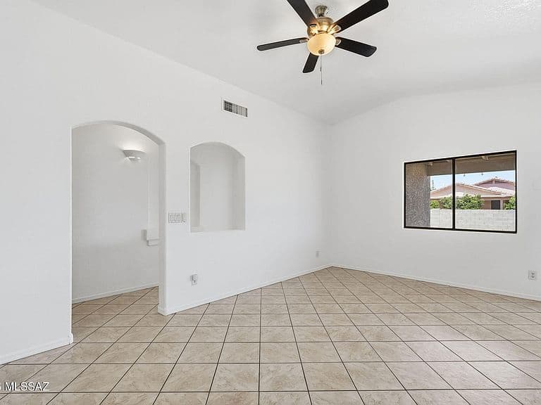6574 W Blythe Pl photo 4