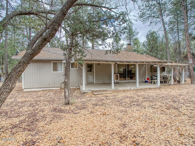 94 Southlake Rd photo 3