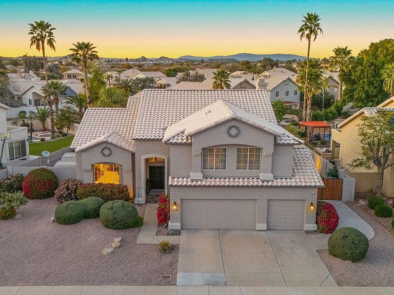 918 W KATHLEEN Road photo 2